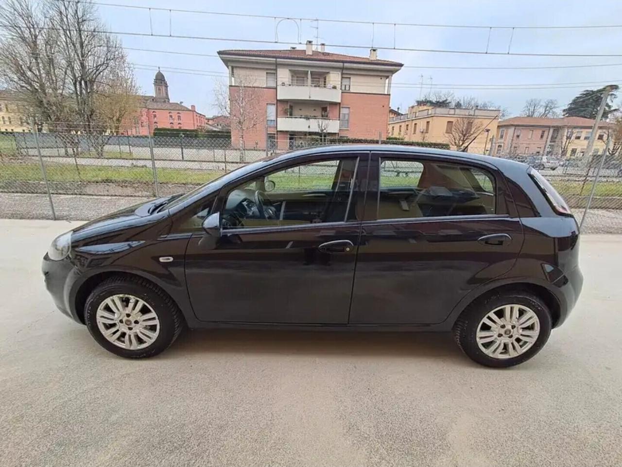 Fiat Punto 1.4 8V 5 porte Natural Power Street