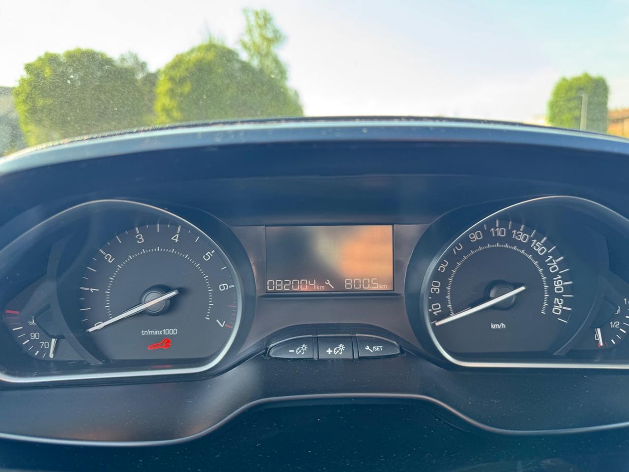 Peugeot 208 PureTech 82 5 porte Allure