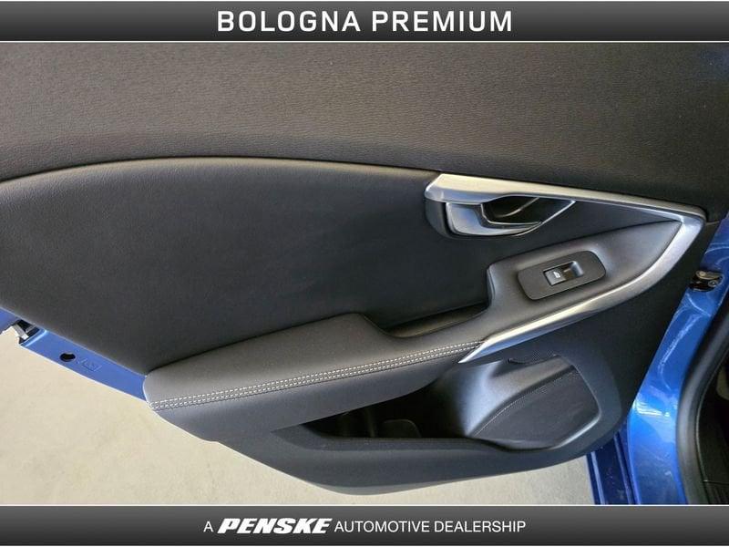 Volvo V40 T3 Geartronic R-design