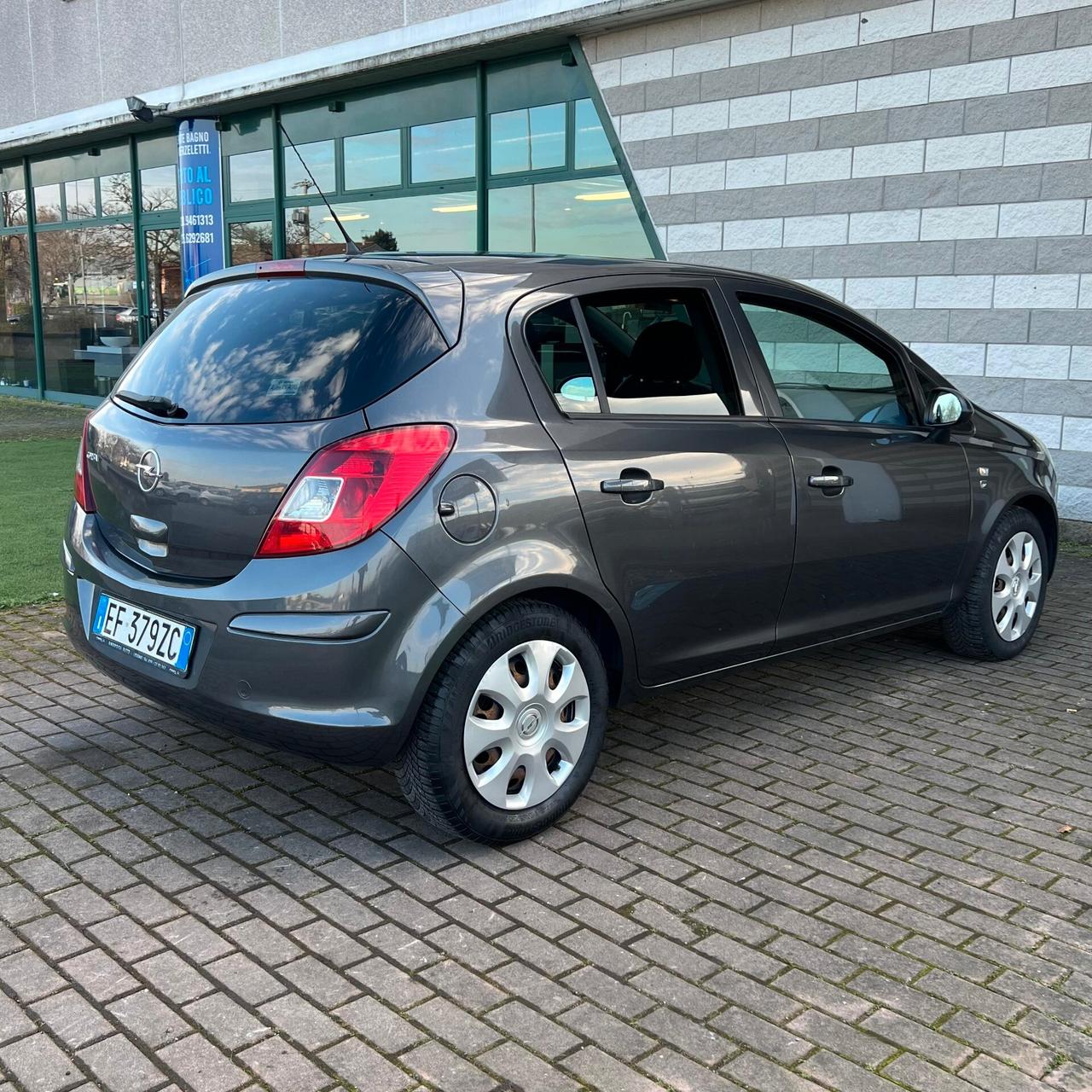 Opel Corsa 1.2 5 porte Club