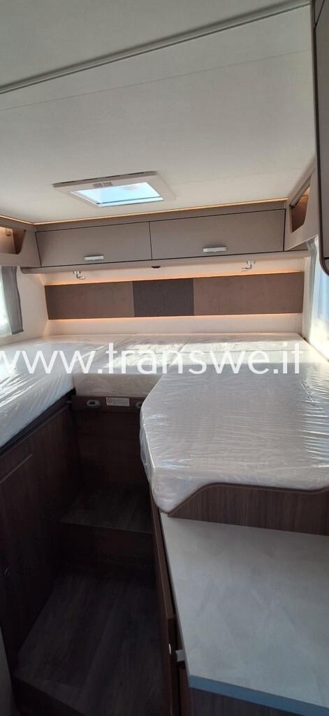 Carado I338 motorhome con letti gemelli