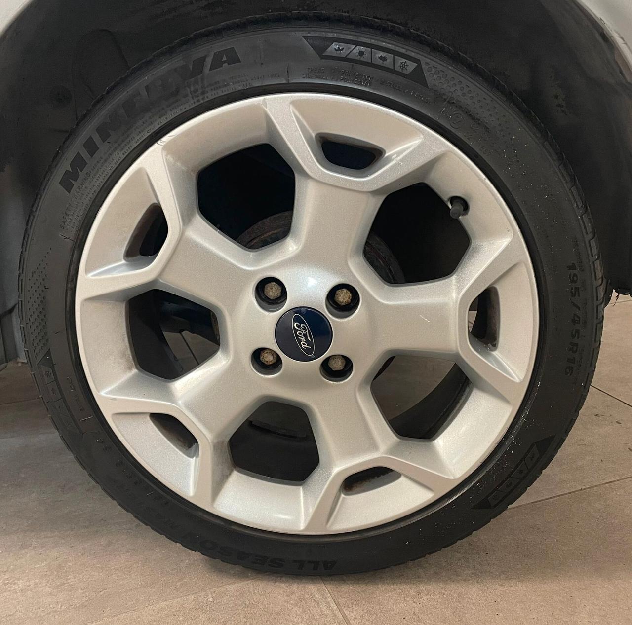 FORD KA 1.2 - OK NEOPATENTATI- FRIZIONE NUOVA