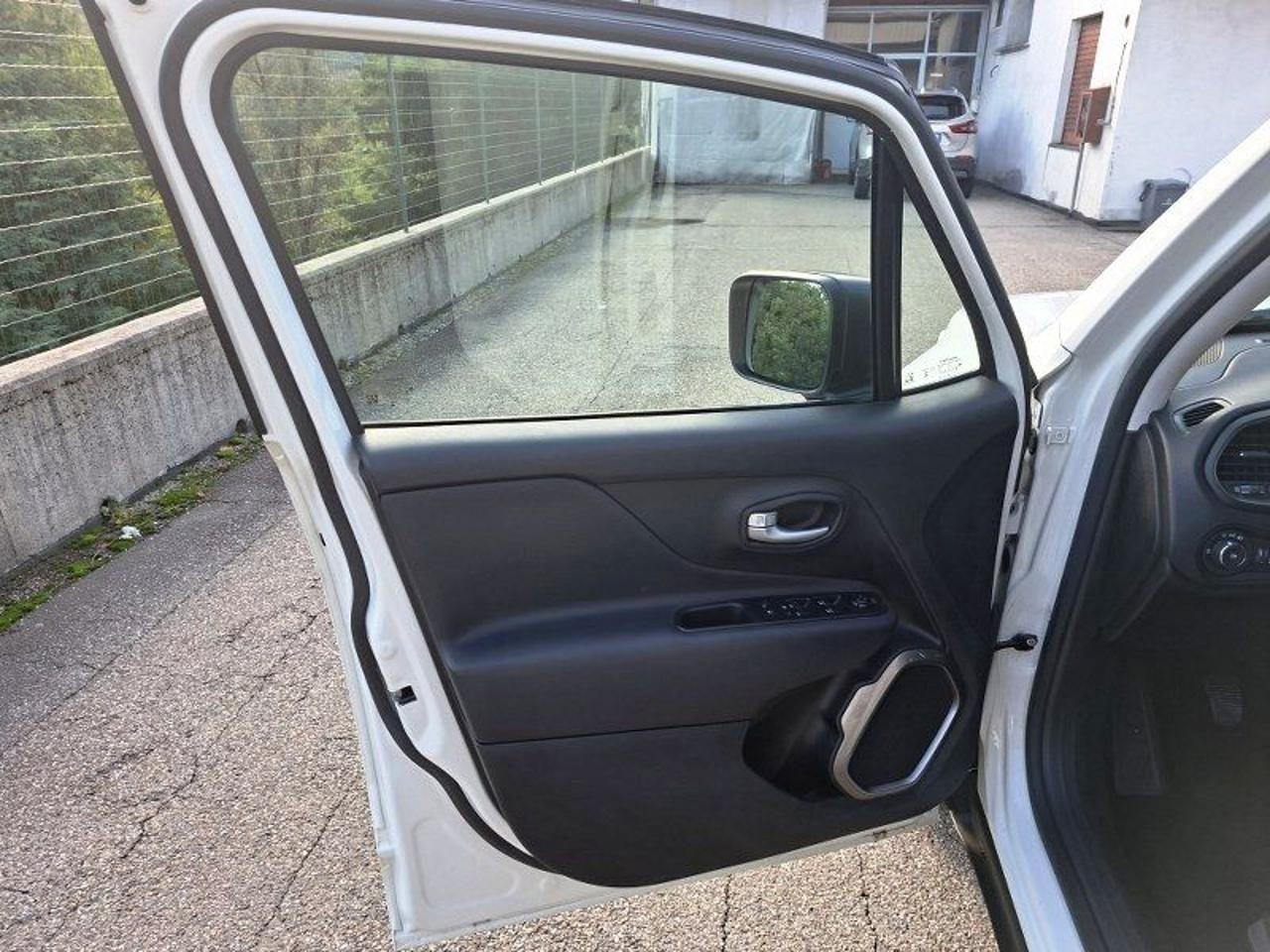 Jeep Renegade 1.6 Mjt 130 CV Longitude