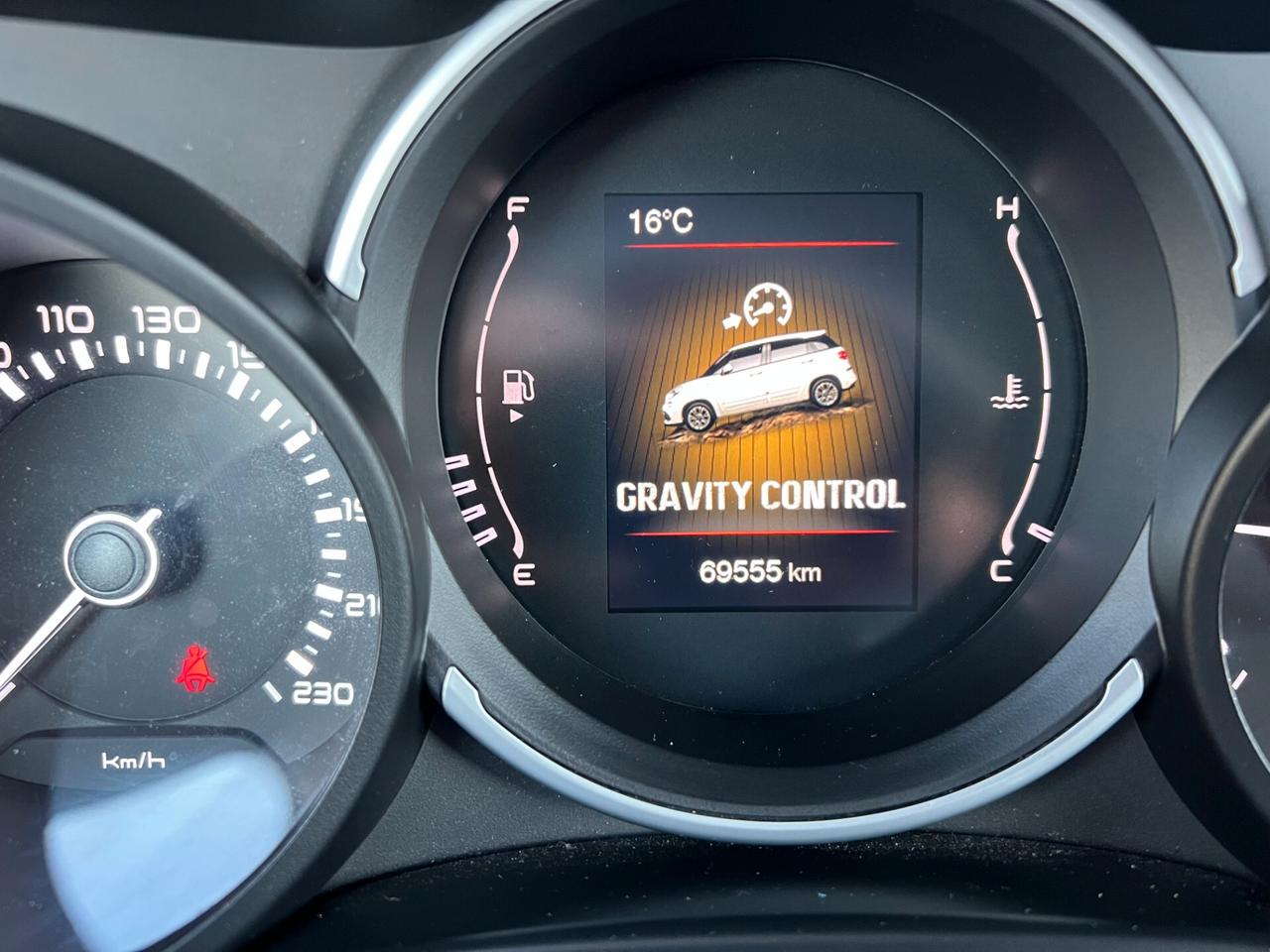 Fiat 500L 1.4 95 CV Cross