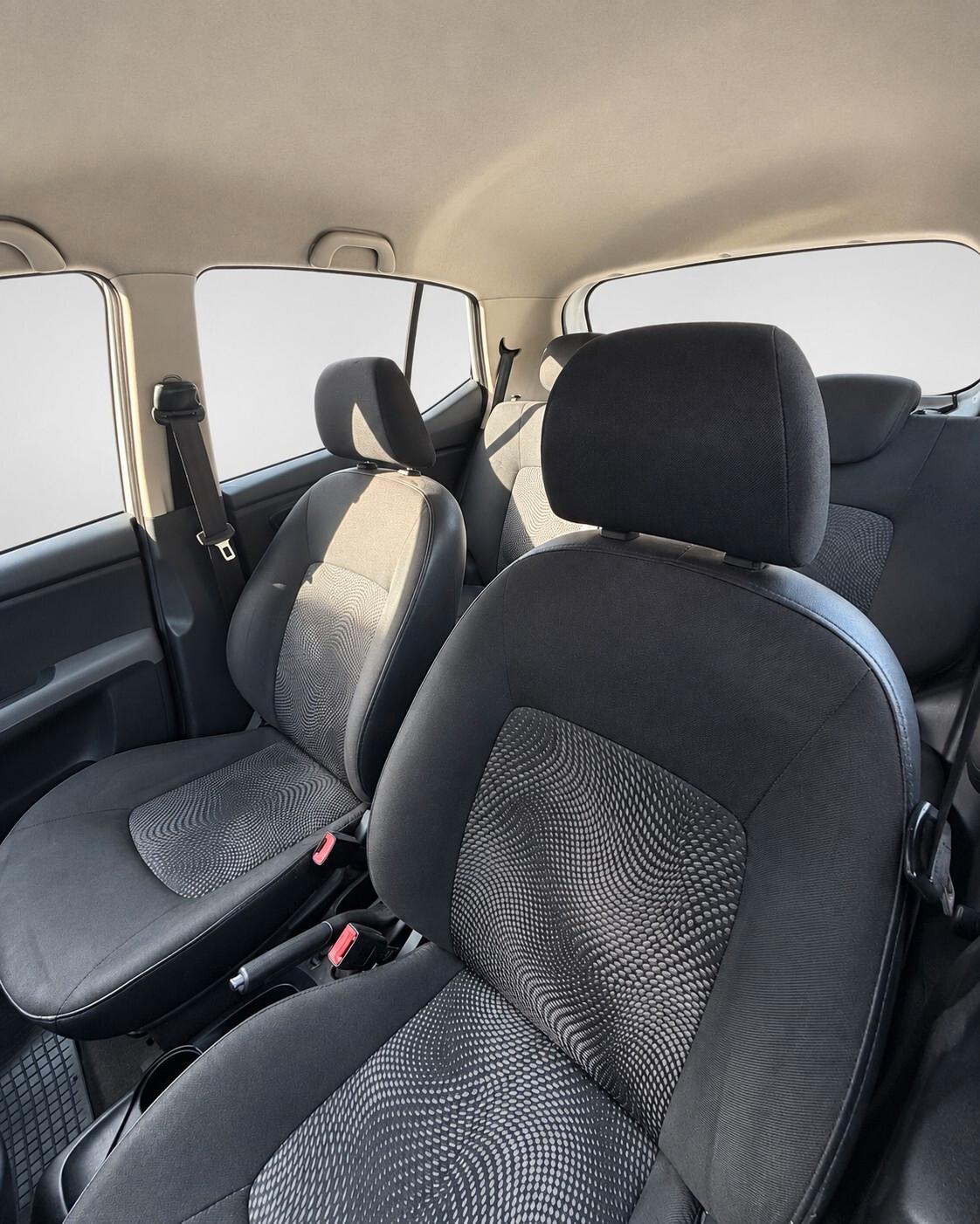 Hyundai i10 1.1 GPL CASA MADRE