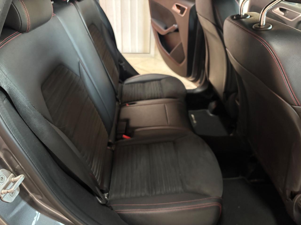 Mercedes-benz B 180 d Premium amg permute finanziamenti