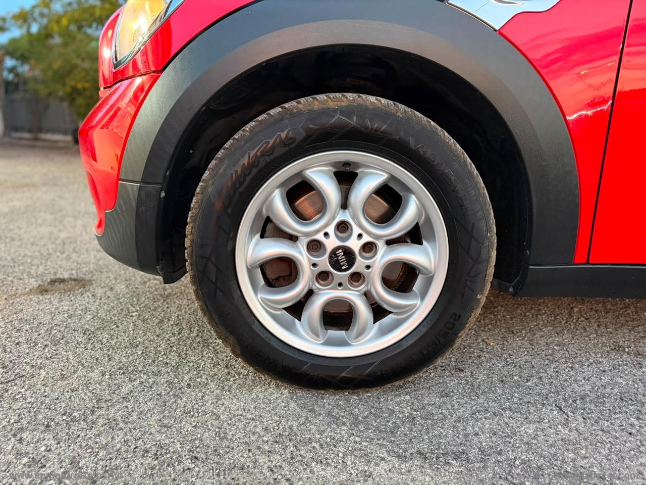 MINI 1.6 One Countryman GPL