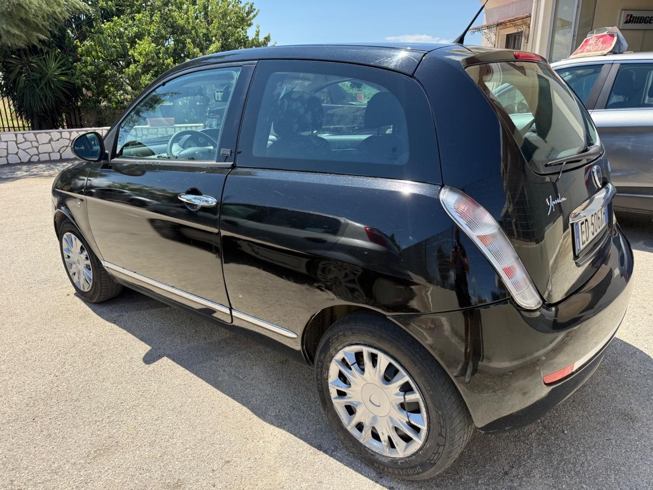 Lancia Ypsilon 1.3 MJT 75 CV Diva
