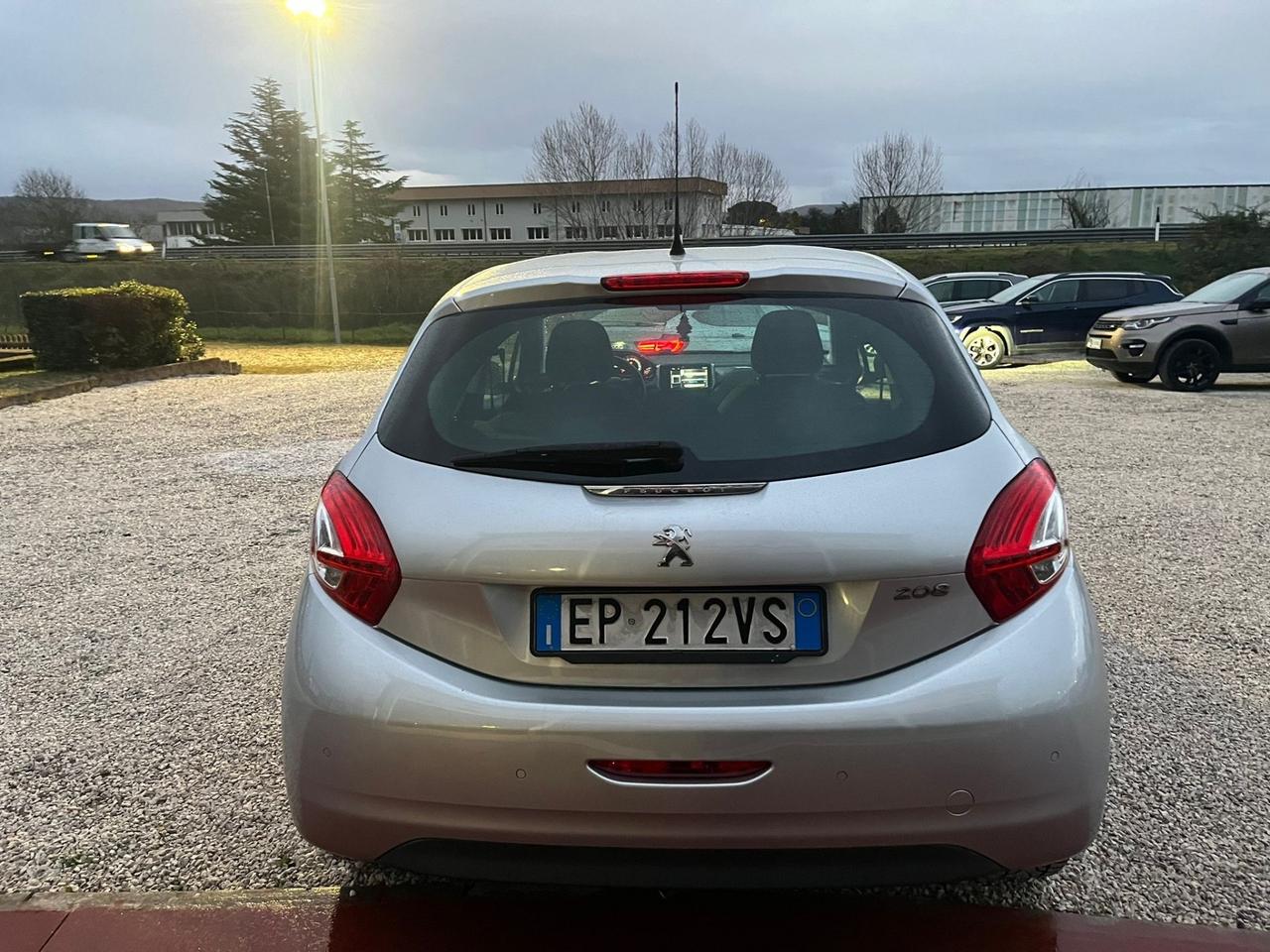 Peugeot 208 1.4 HDi 68 CV 3 porte Allure