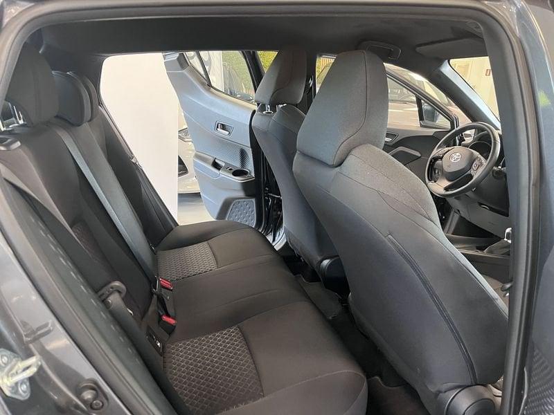 Toyota C-HR 1.8 Hybrid E-CVT Active