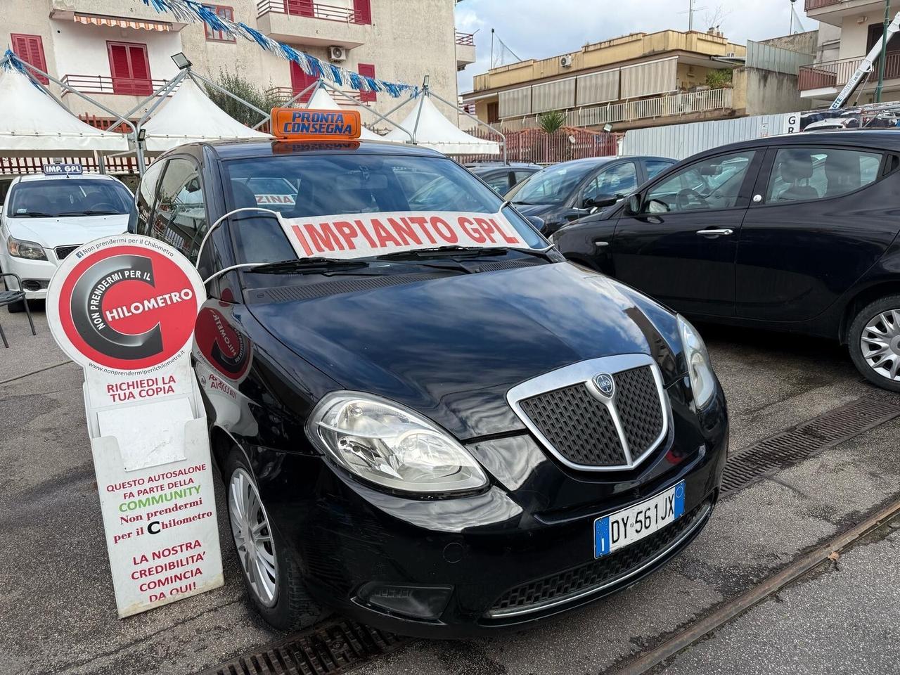 Lancia Ypsilon 1.4 benzina-GPL 2010 182,000Km