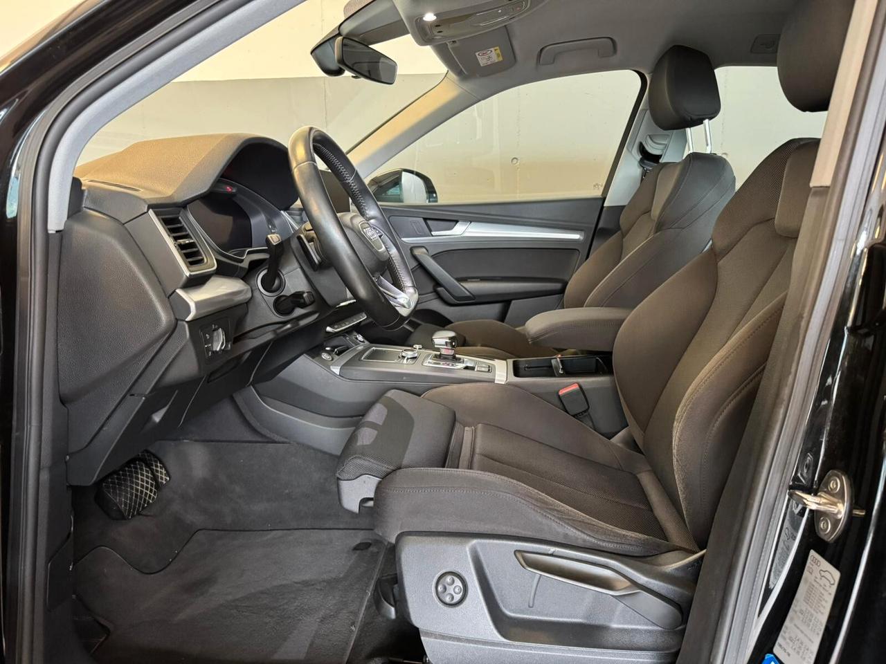 Audi Q5 35 TDI quattro S tronic Business Sport
