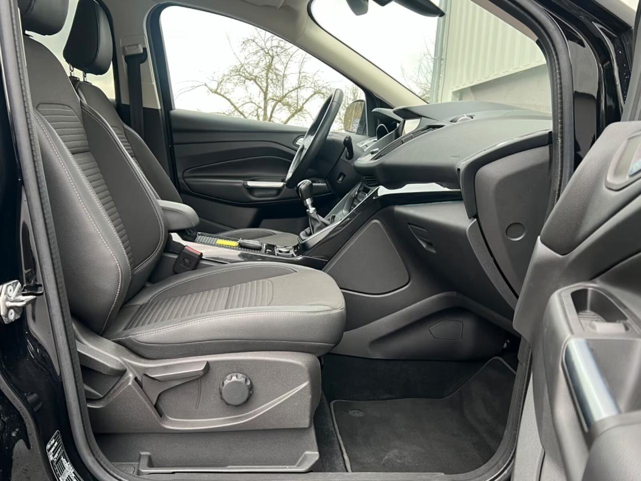 Ford Kuga 1.5 Titanium