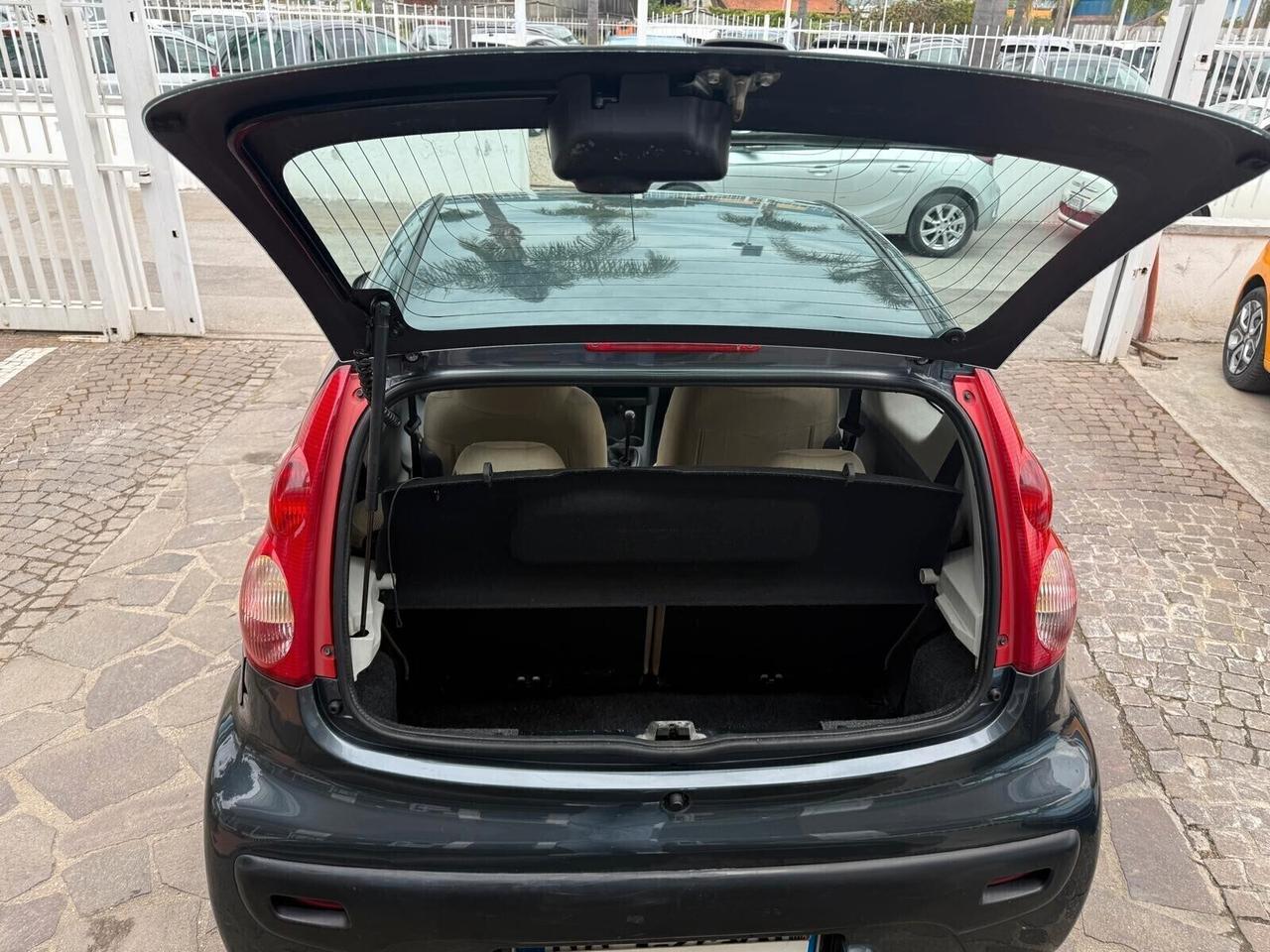 Peugeot 107 1.0 68CV 3p. Desir