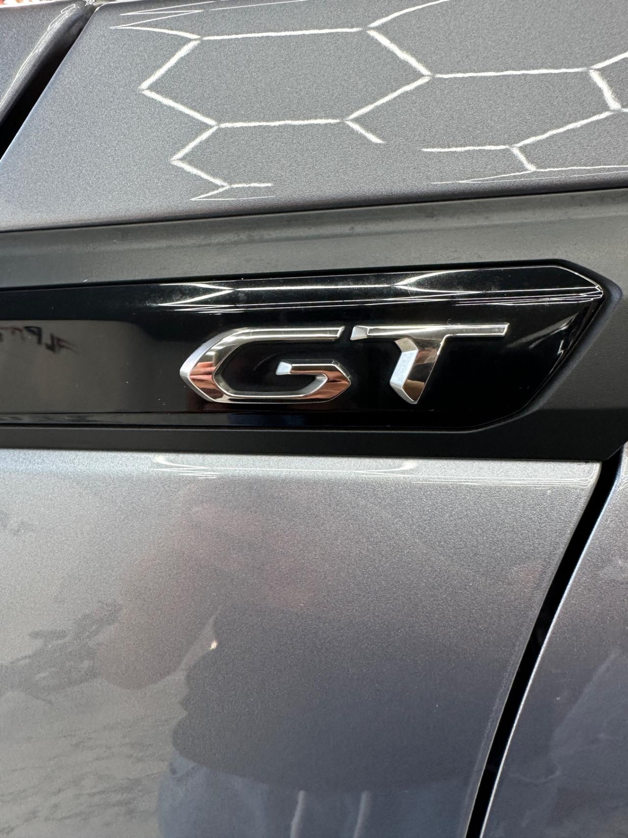 Peugeot 2008 BlueHDi 130 S&S EAT8 GT Pack