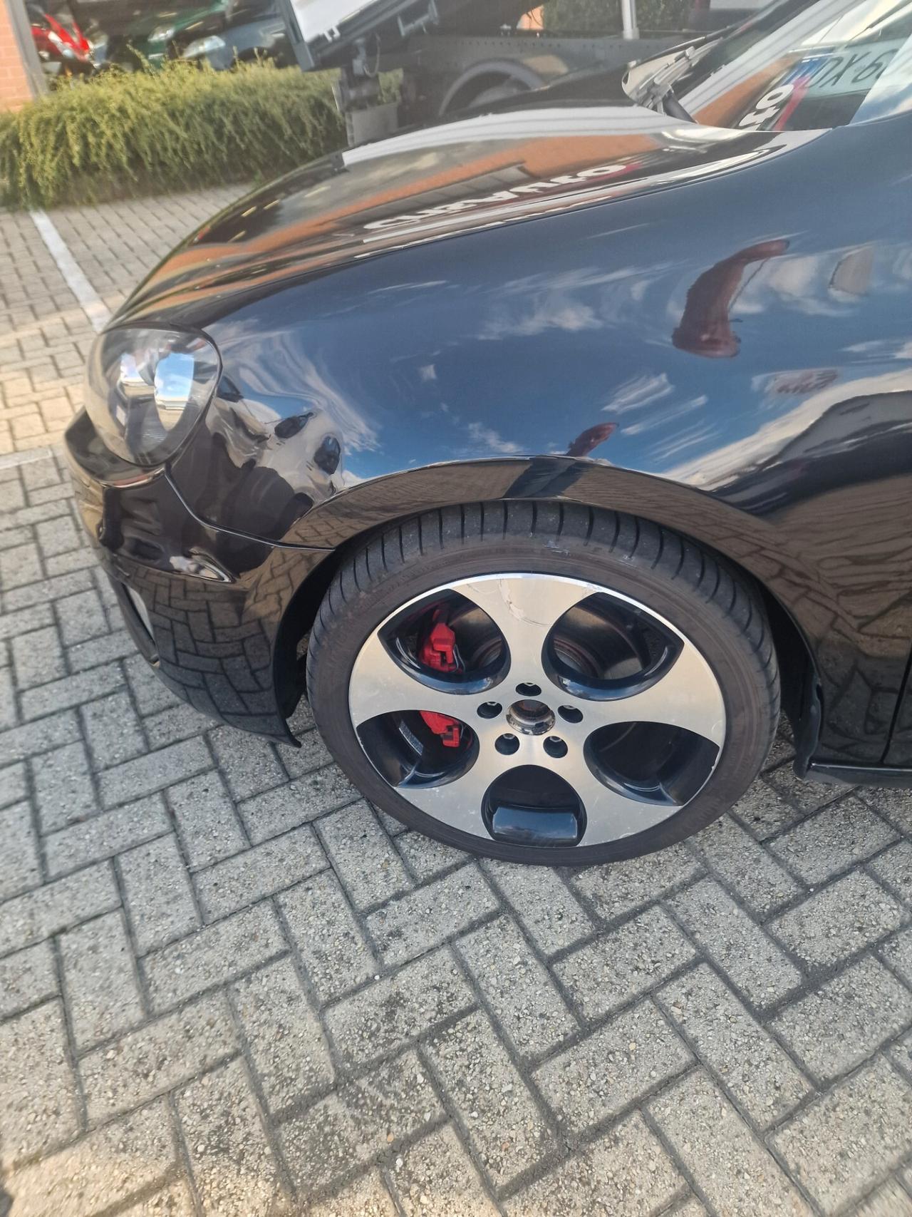 Volkswagen Golf 2.0 TSI 5p. GTI