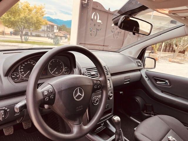 MERCEDES BENZ A 160 BENZINA UNIPRO'
