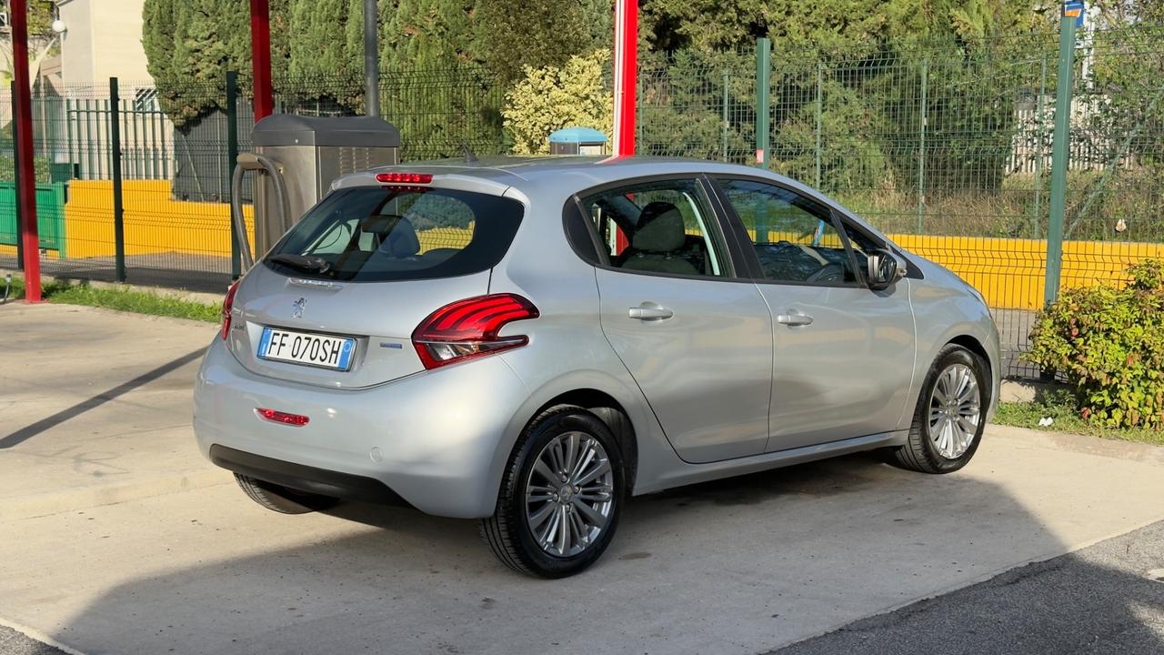 Peugeot 208 BlueHDi 75 5 porte Allure 2016