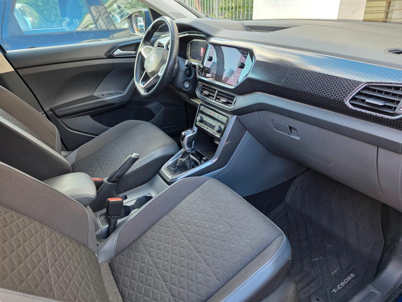 Volkswagen T-Cross R-LINE 1.6 TDI DSG SCR Advanced BMT