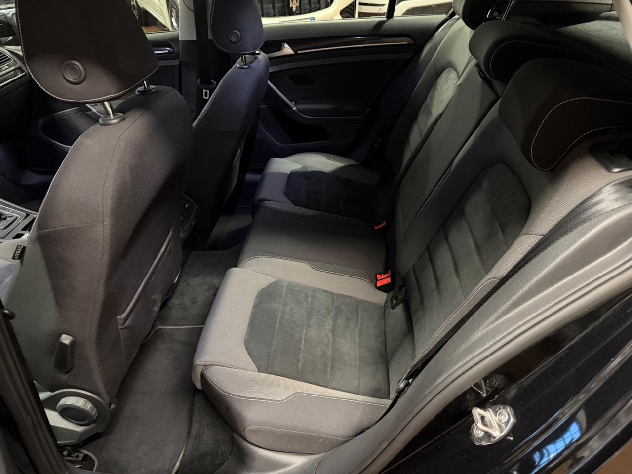 Volkswagen Golf 1.6 TDI 110 CV DSG 5p. Highline BlueMotion Technology