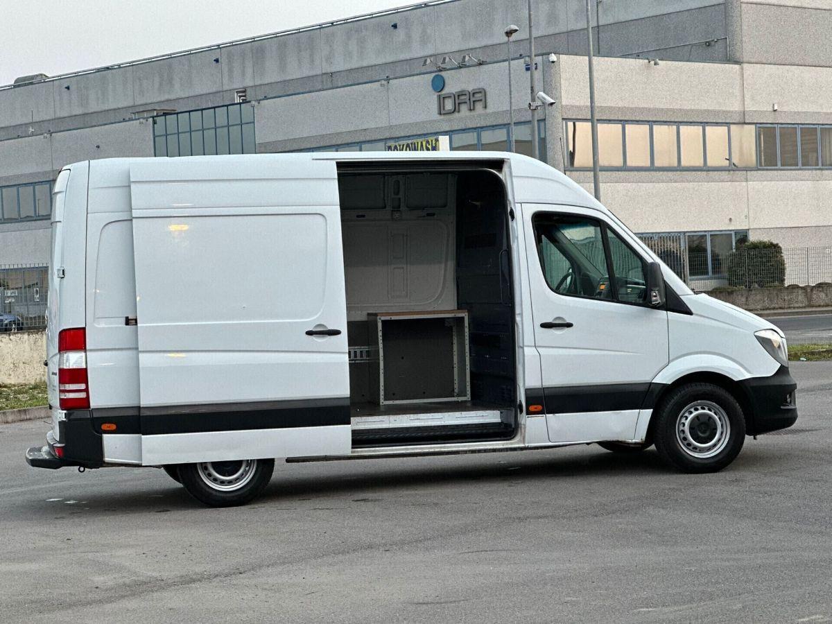 MERCEDES-BENZ SPRINTER MERCEDES F37-35 314 CDI EXECUTIVE