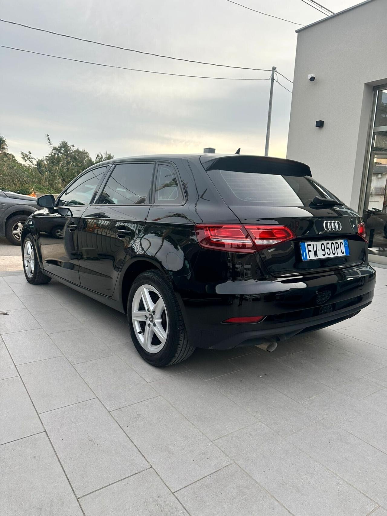 Audi A3 SPB 30 TDI Business