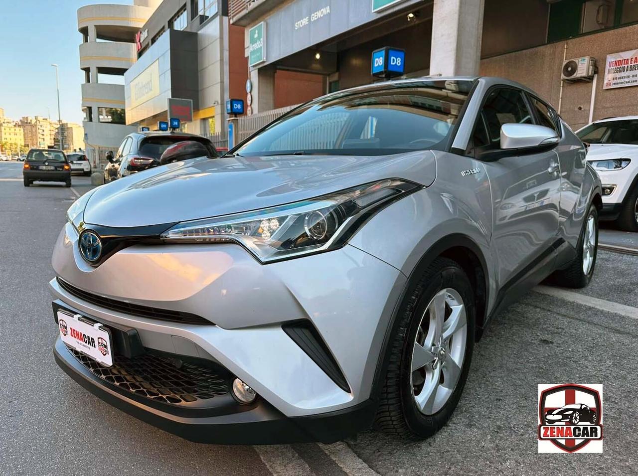 Toyota C-HR 1.8 Hybrid E-CVT Style Batterie Nuove Sempre Tagliandi Toyota