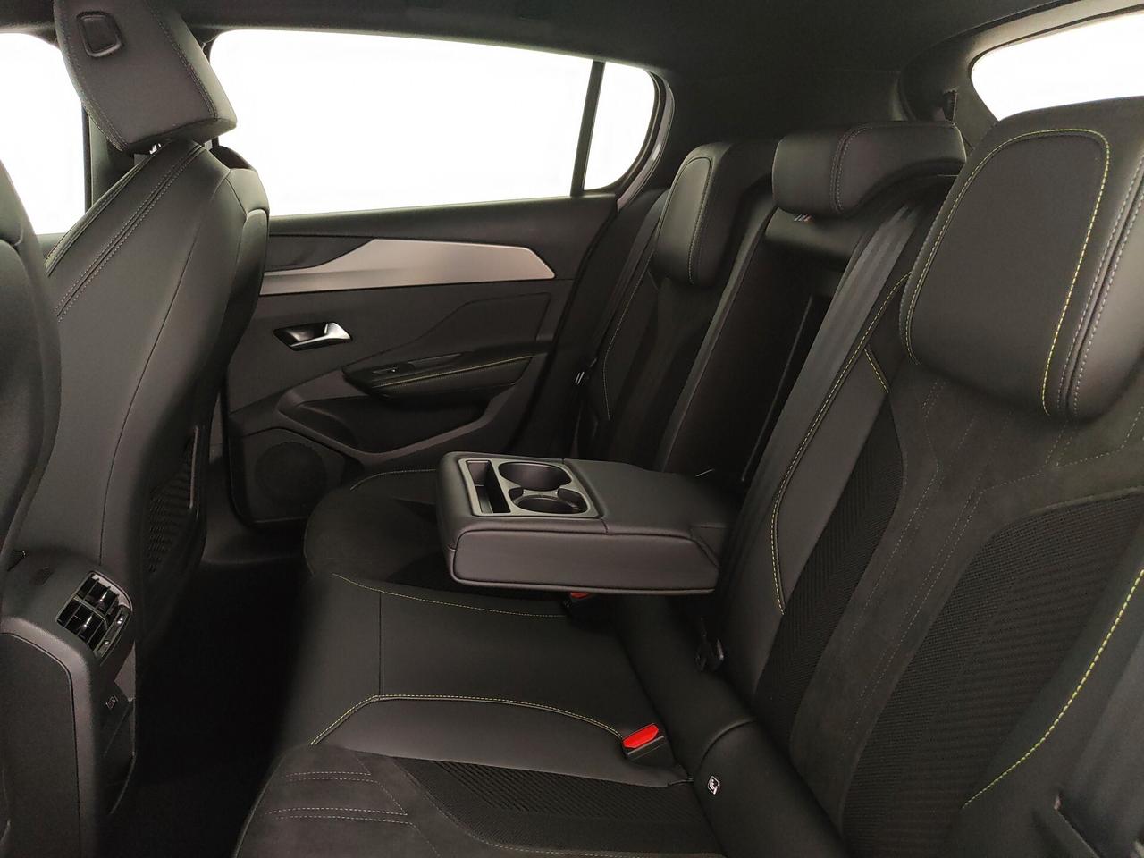 Peugeot 308 Hybrid 145 e-DCS6 GT