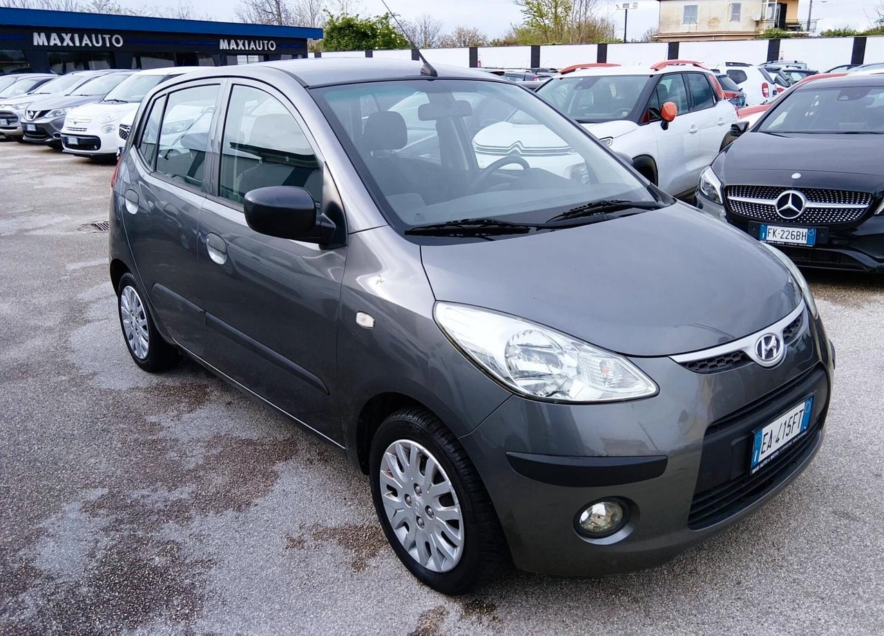 Hyundai i10 1.1 GPL CASA MADRE