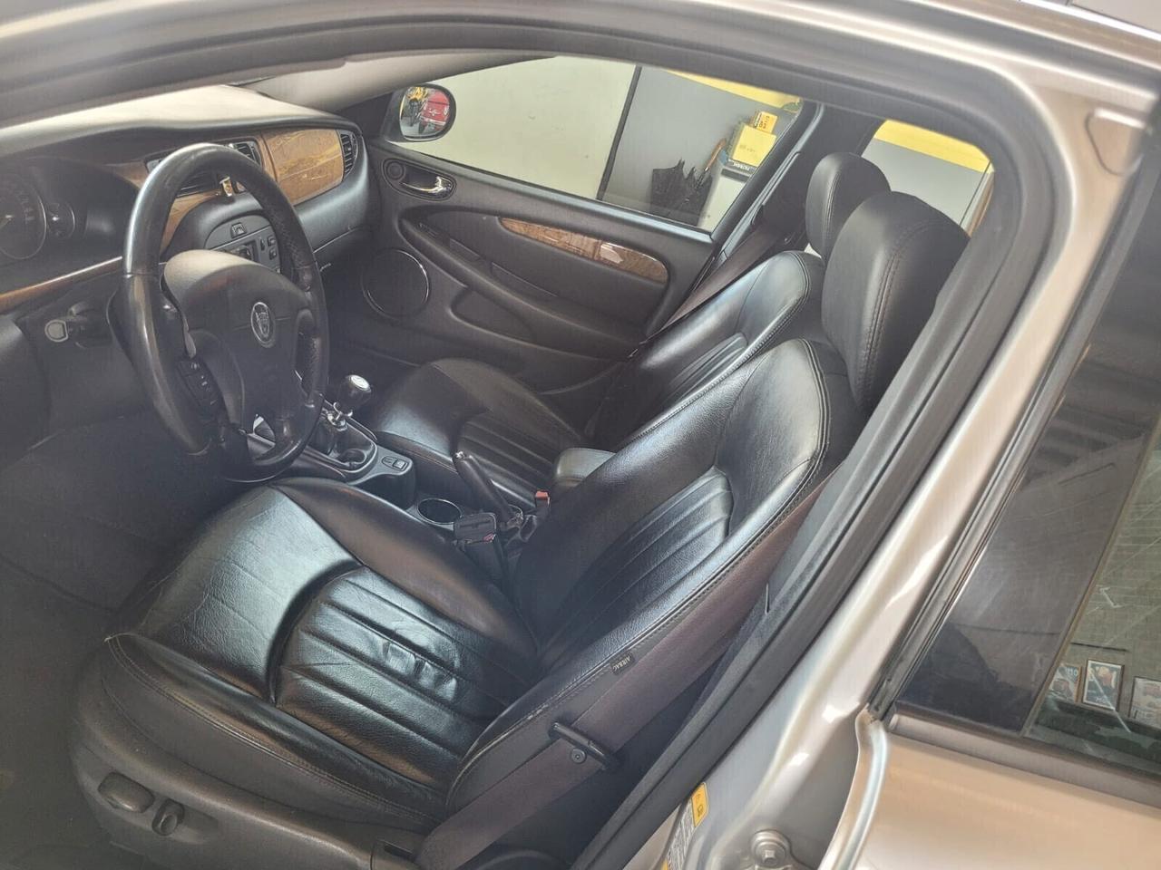 Jaguar X-Type 2.0D cat Executive EU3