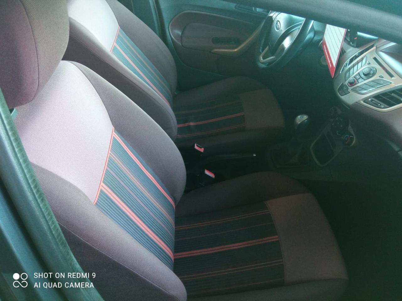 Ford Fiesta 1.4 TDCi 5p. Ghia neopatentati