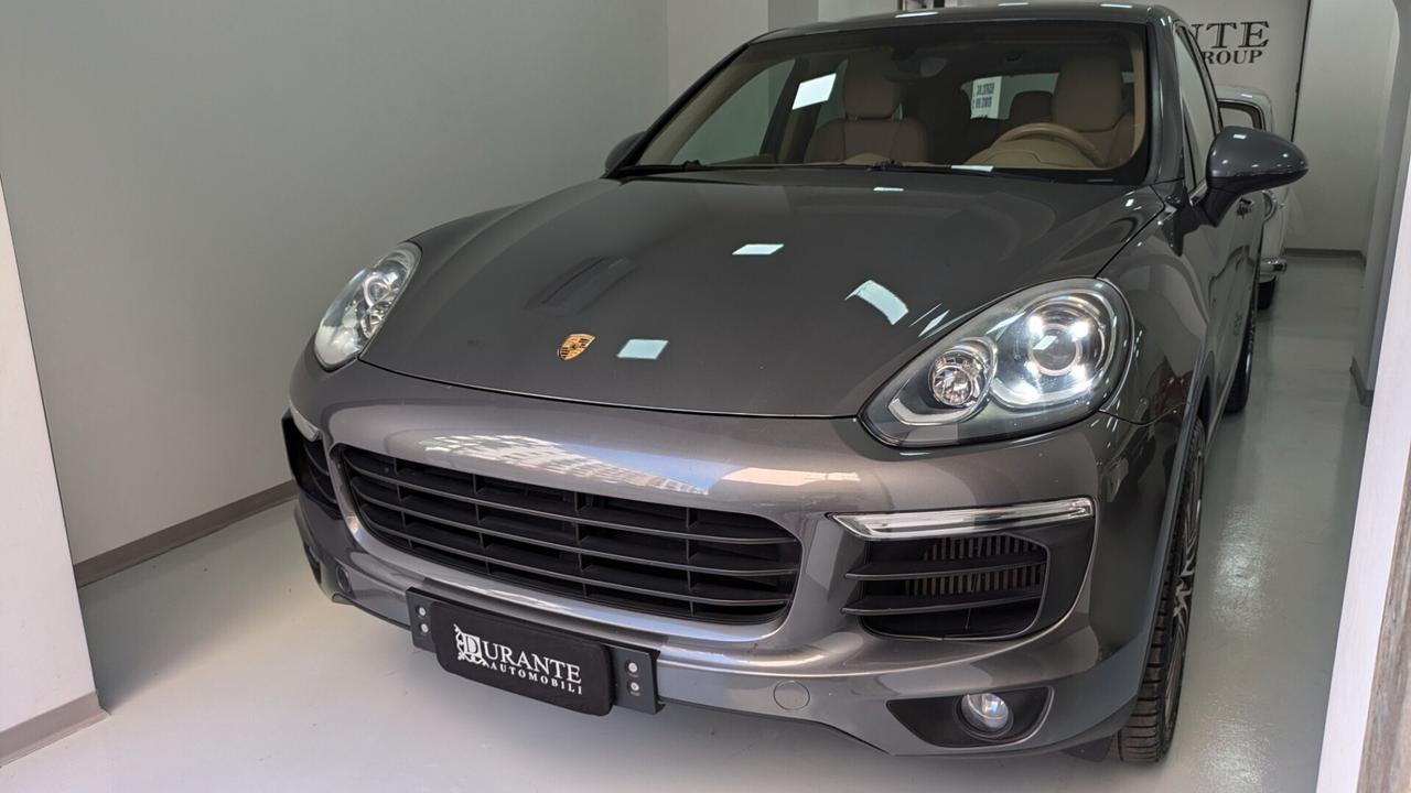 Porsche Cayenne 3.0 Diesel solo 139.000km