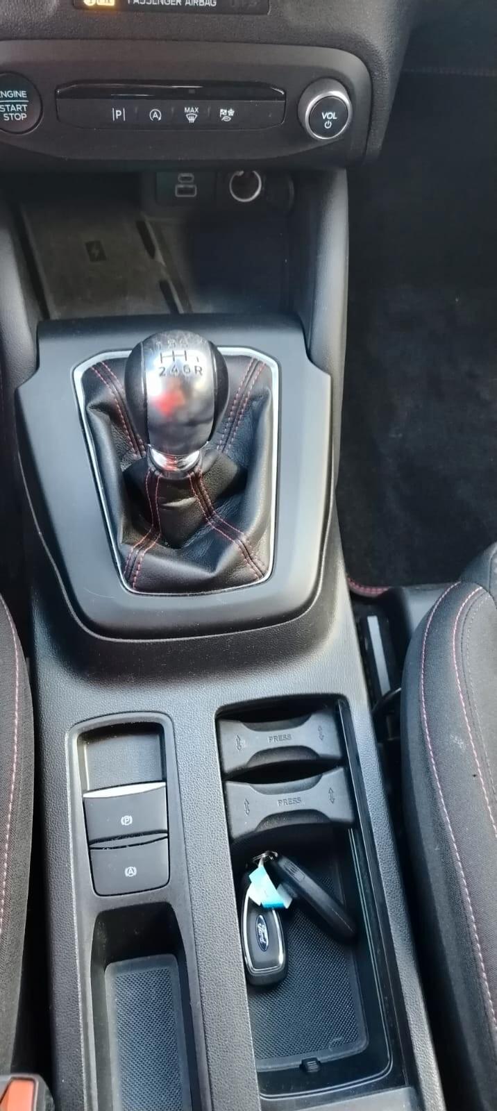 Ford Fiesta 1.0 Ecoboost Hybrid 125 CV 5 porte ST-Line