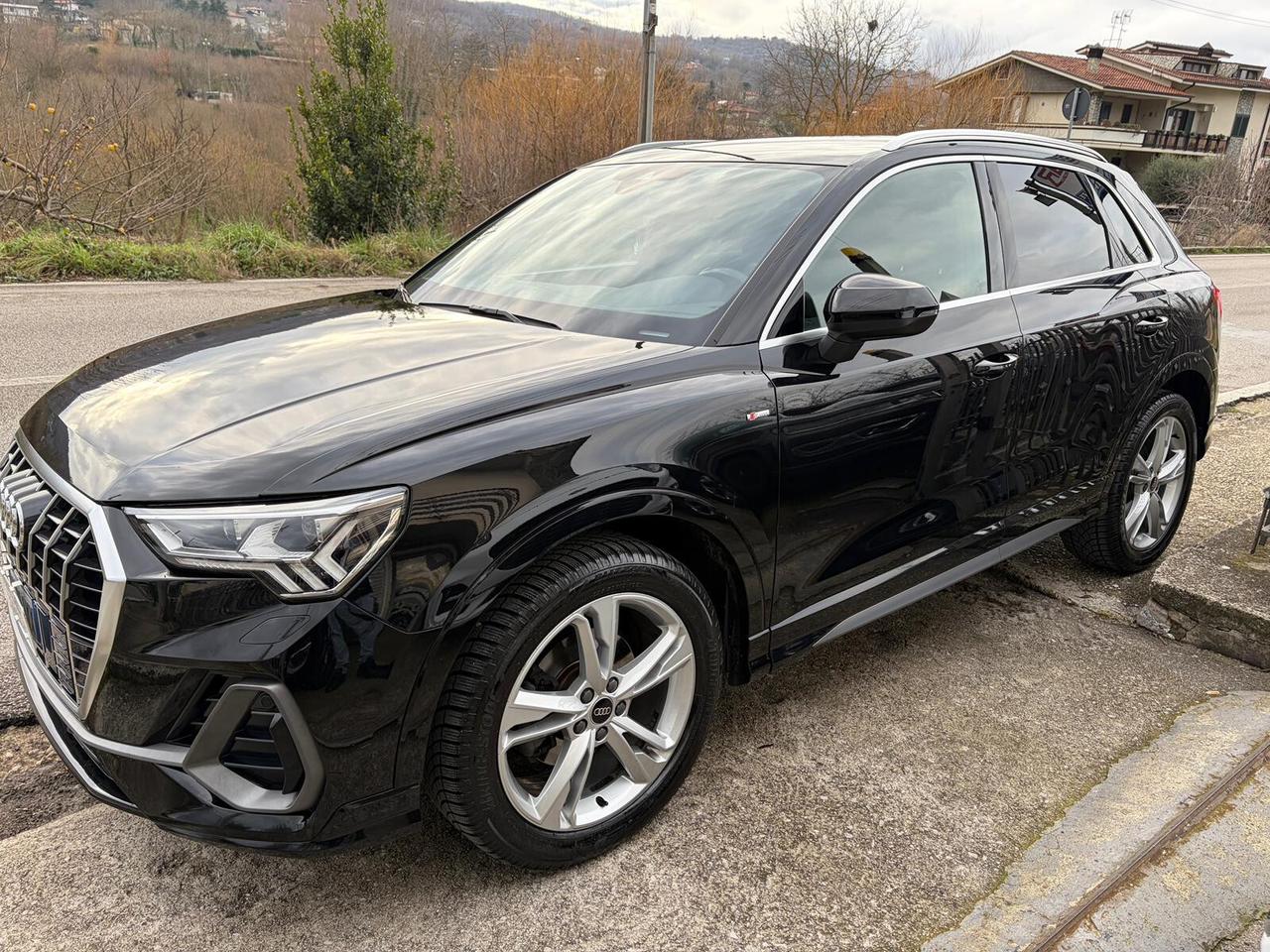 Audi Q3 35 2.0 TDI 150cv quattro S line edition