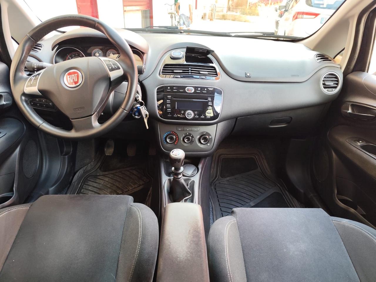 Fiat Punto 1.4 8V 5 porte Natural Power Lounge 77CV