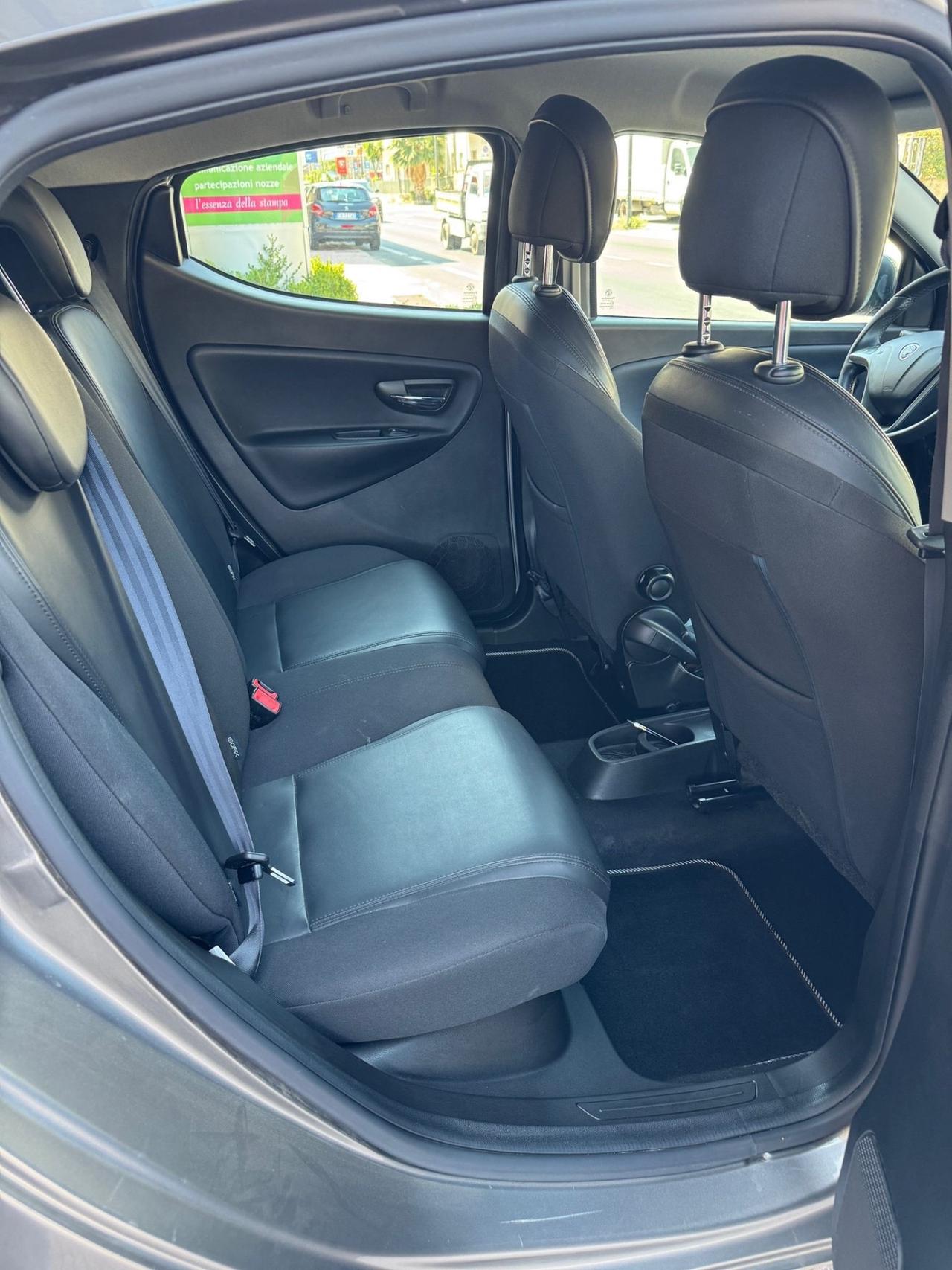 Lancia Ypsilon 1.3 MJT 16V 95 CV 5 porte S&S Platinum