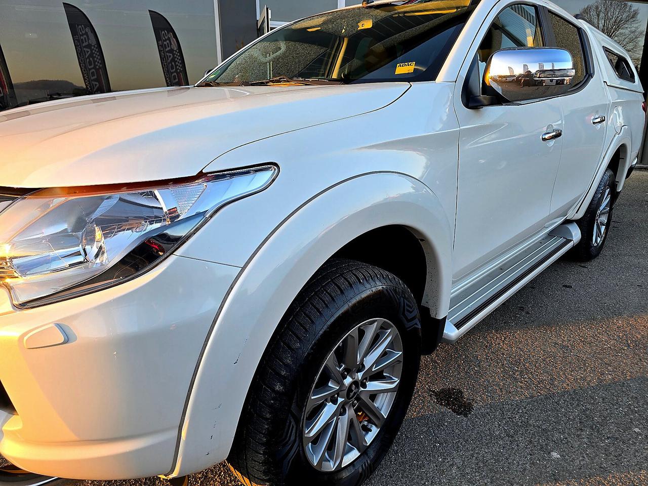 Mitsubishi L200 2.4 DI-D/181CV Intense