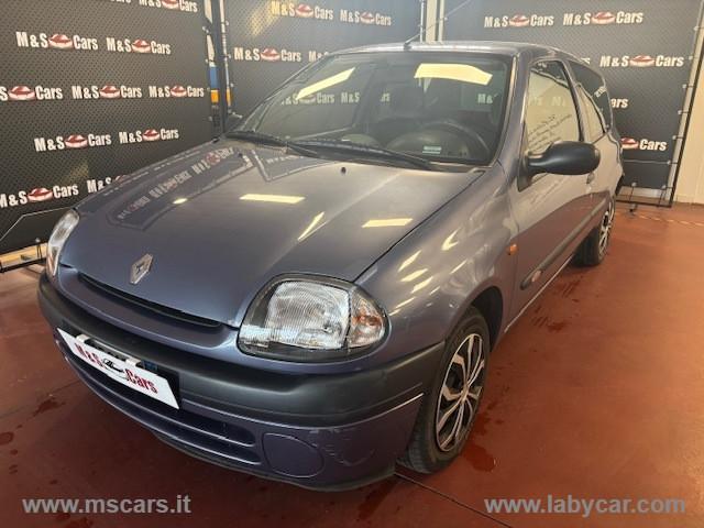 RENAULT Clio 1.2 3p. RT