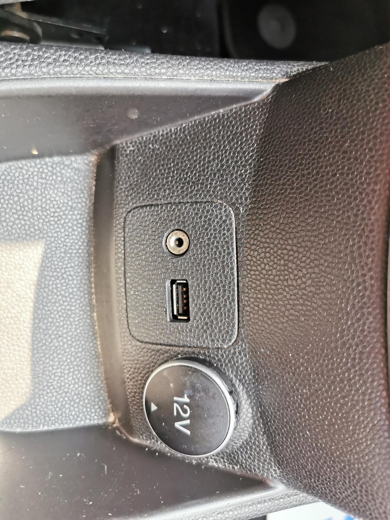 Ford Fiesta Plus 1.5 TDCi 75cv 5 porte