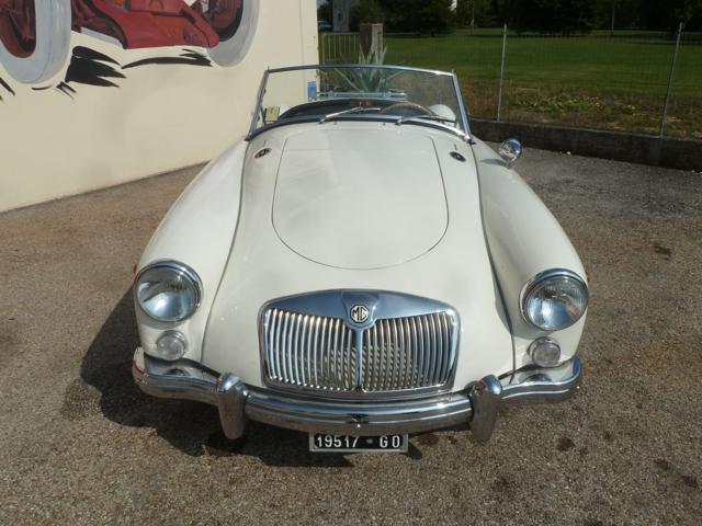 MG MGA Twin Cam 1600 Roadster
