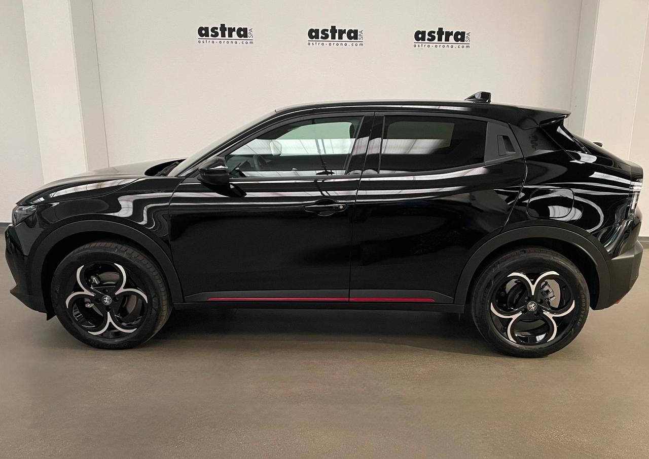 Alfa Romeo Junior 1.2 ibrida Speciale 145cv edct6