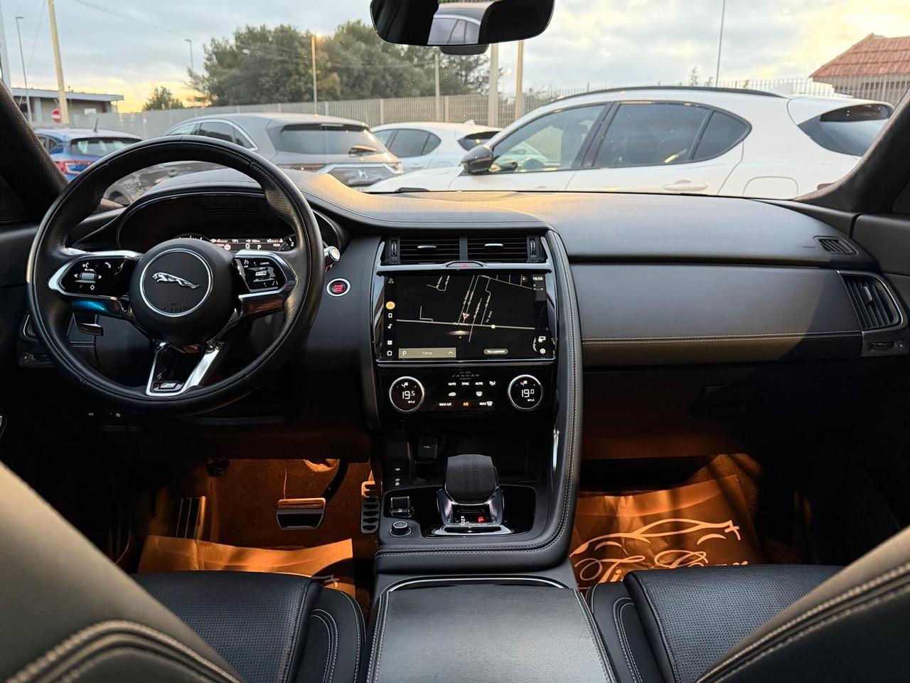 JAGUAR E-PACE 2.0D AWD R-DYNAMIC BLACK MHEV 204CV TETTO PELLE NAVI ANNO 2022