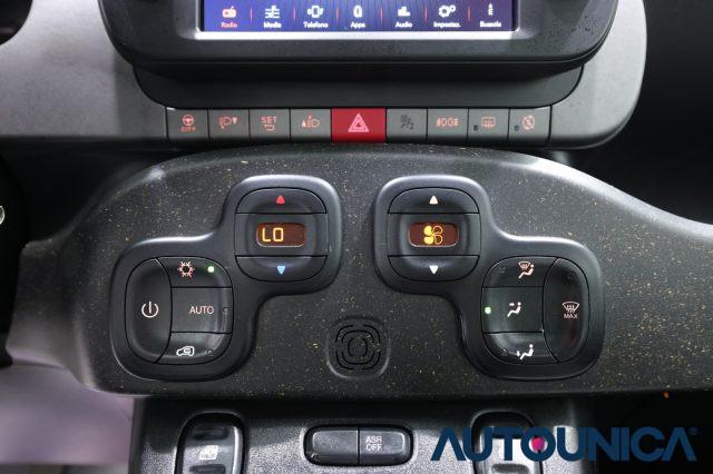 FIAT Panda 1.0 FIREFLY S&S HYBRID CITY CROSS NEOPATENTATI