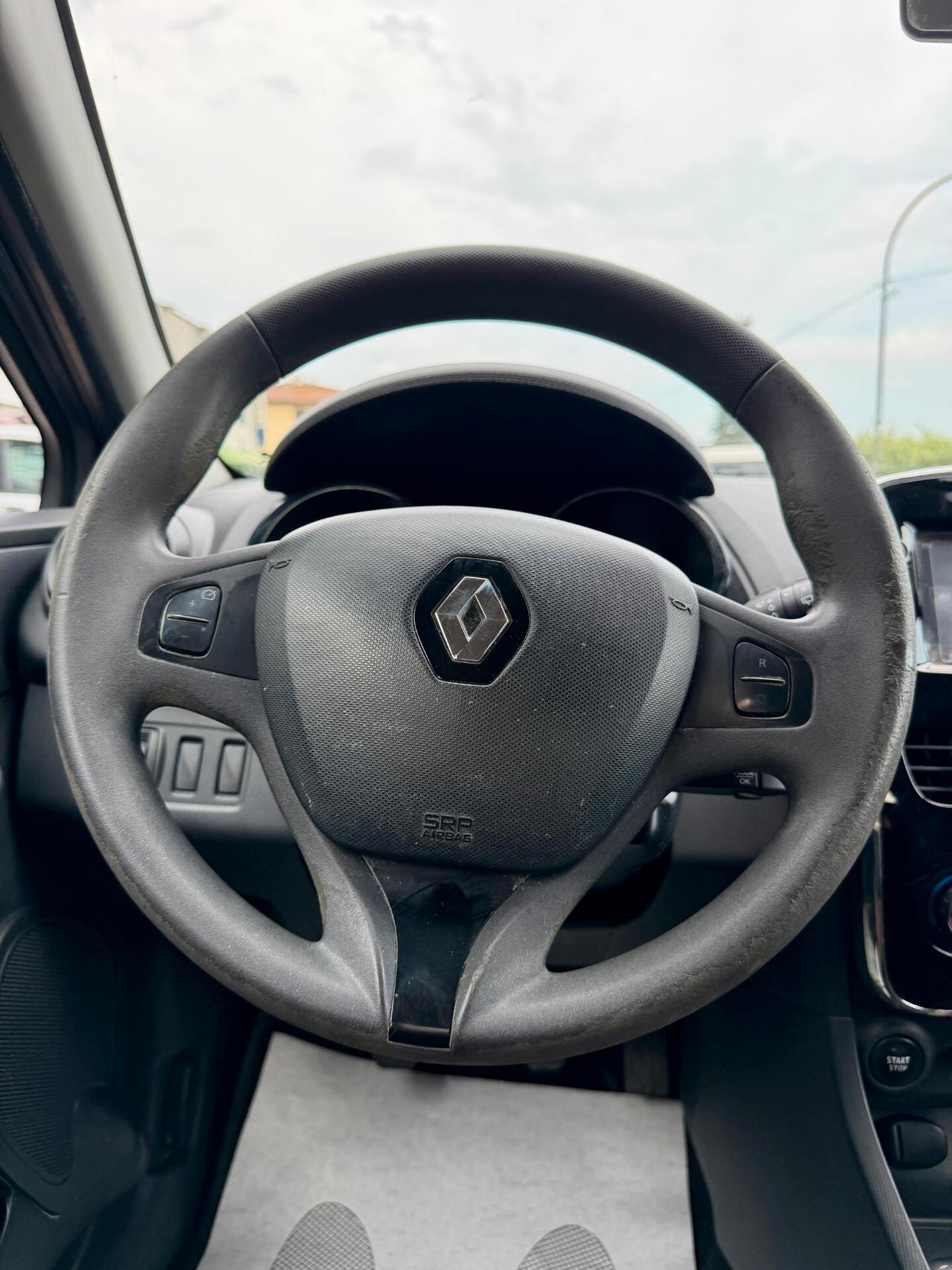 Renault Clio 1.2 75CV 5 porte Live - ok neopatentato