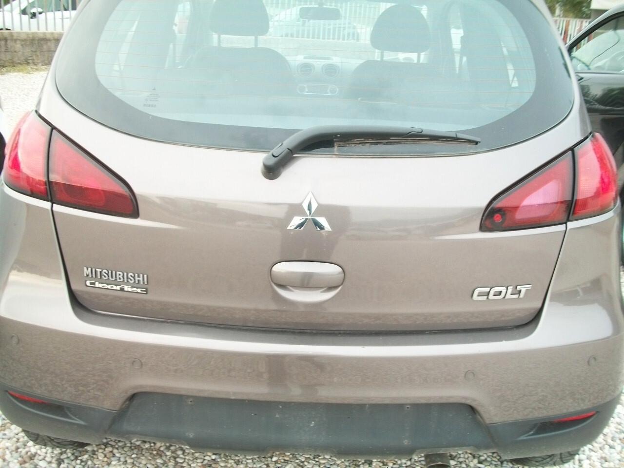 Mitsubishi Colt 1.332 SI NUOVI PATENTATI GARANZIA UN ANNO POCHISIMI KM TALIANDATI DICHIARATI
