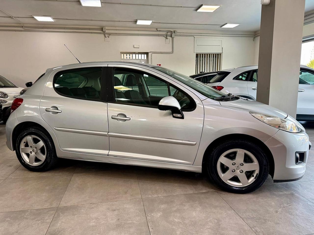 Peugeot 207 1.4 HDi 70cv 5p. 10/2011