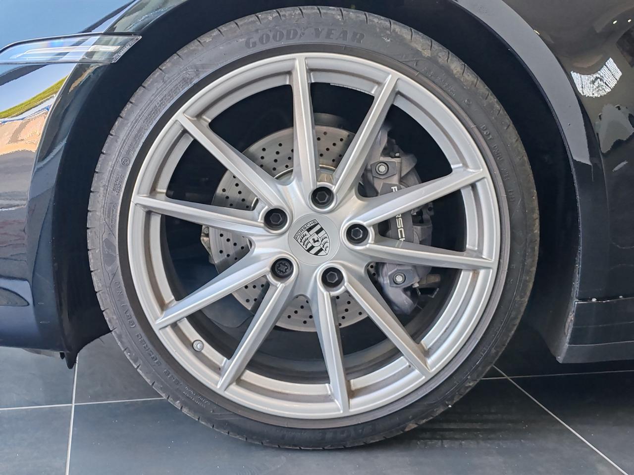 Porsche 911 Carrera 2023