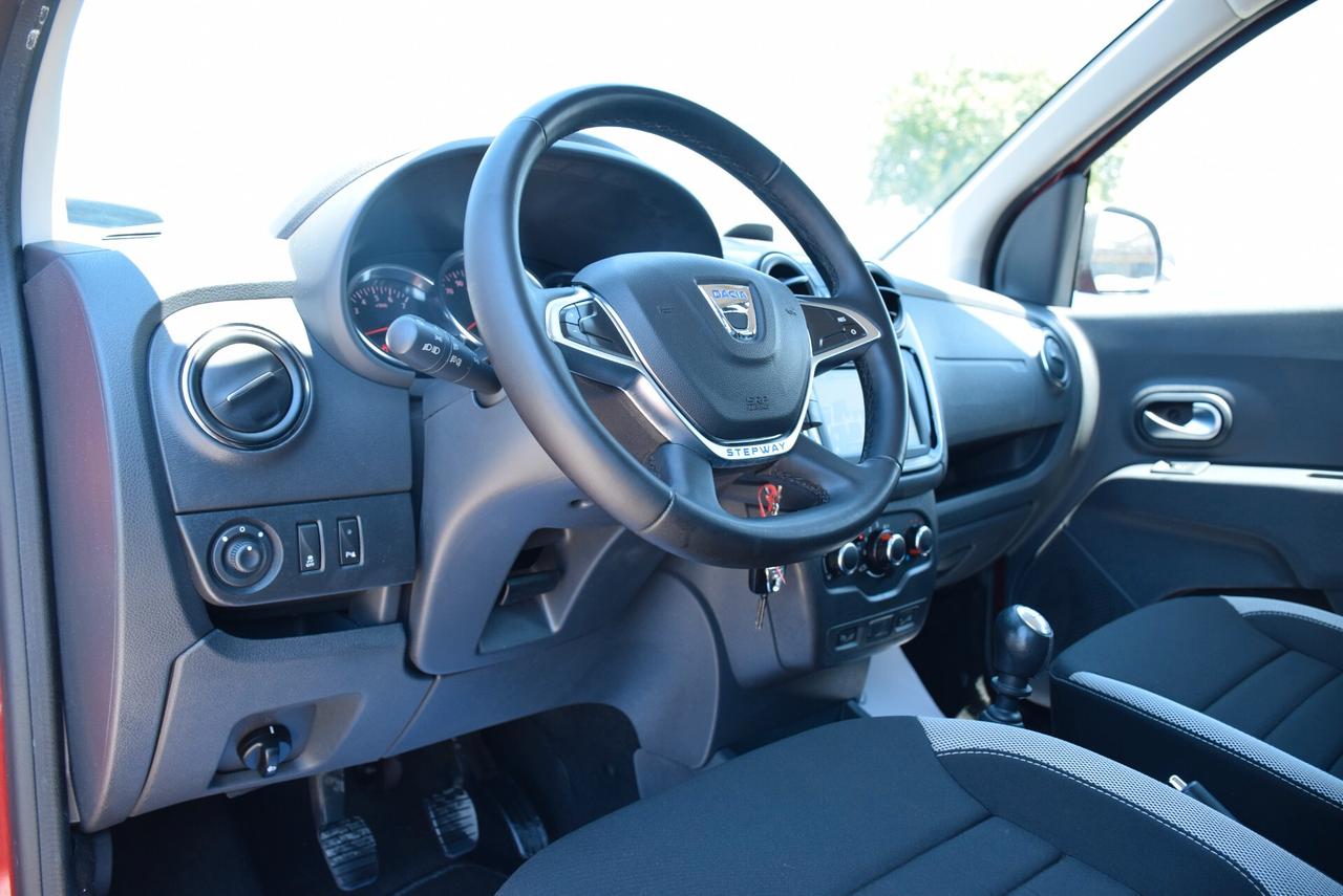 Dacia Lodgy 7 POSTI Stepway 1.5dCi 115CV FULL NAVI SENSORI CRUISE BT