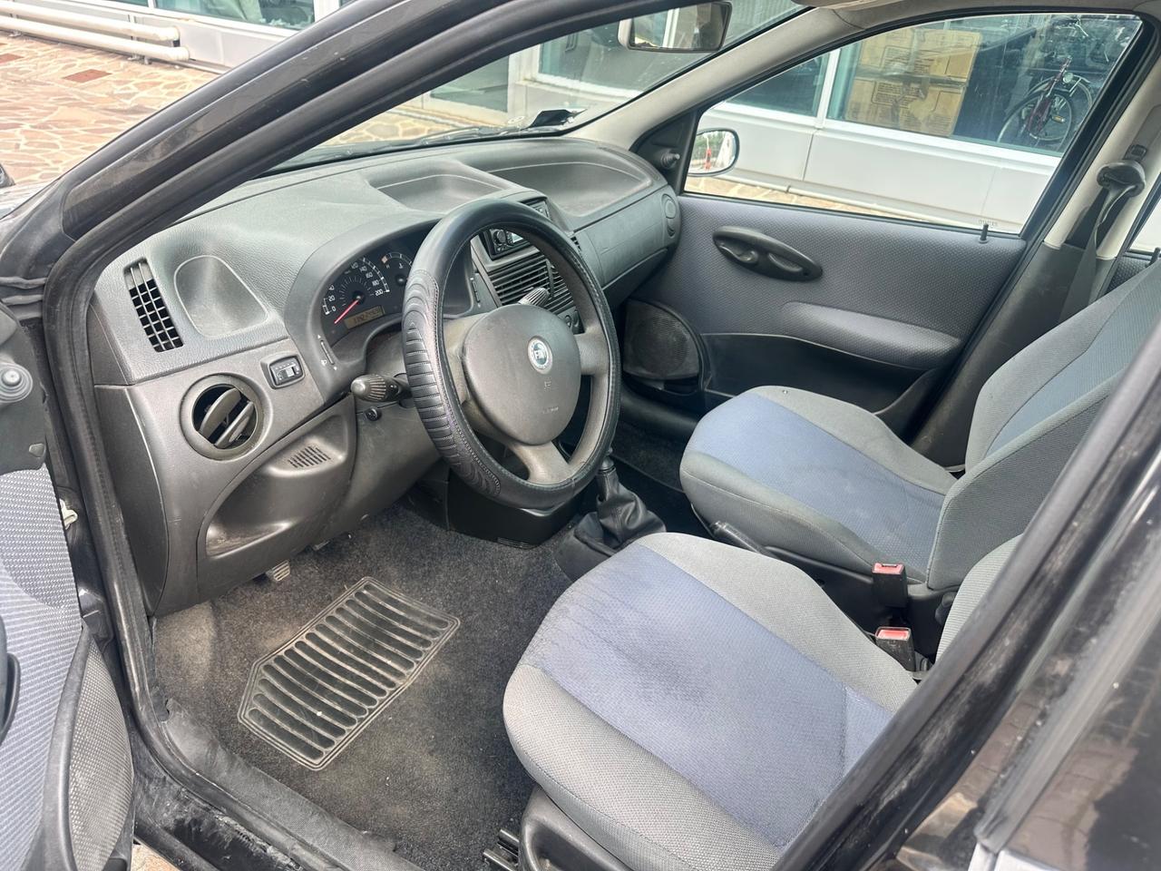 Fiat Punto 1.2 5 porte Active Natural Power