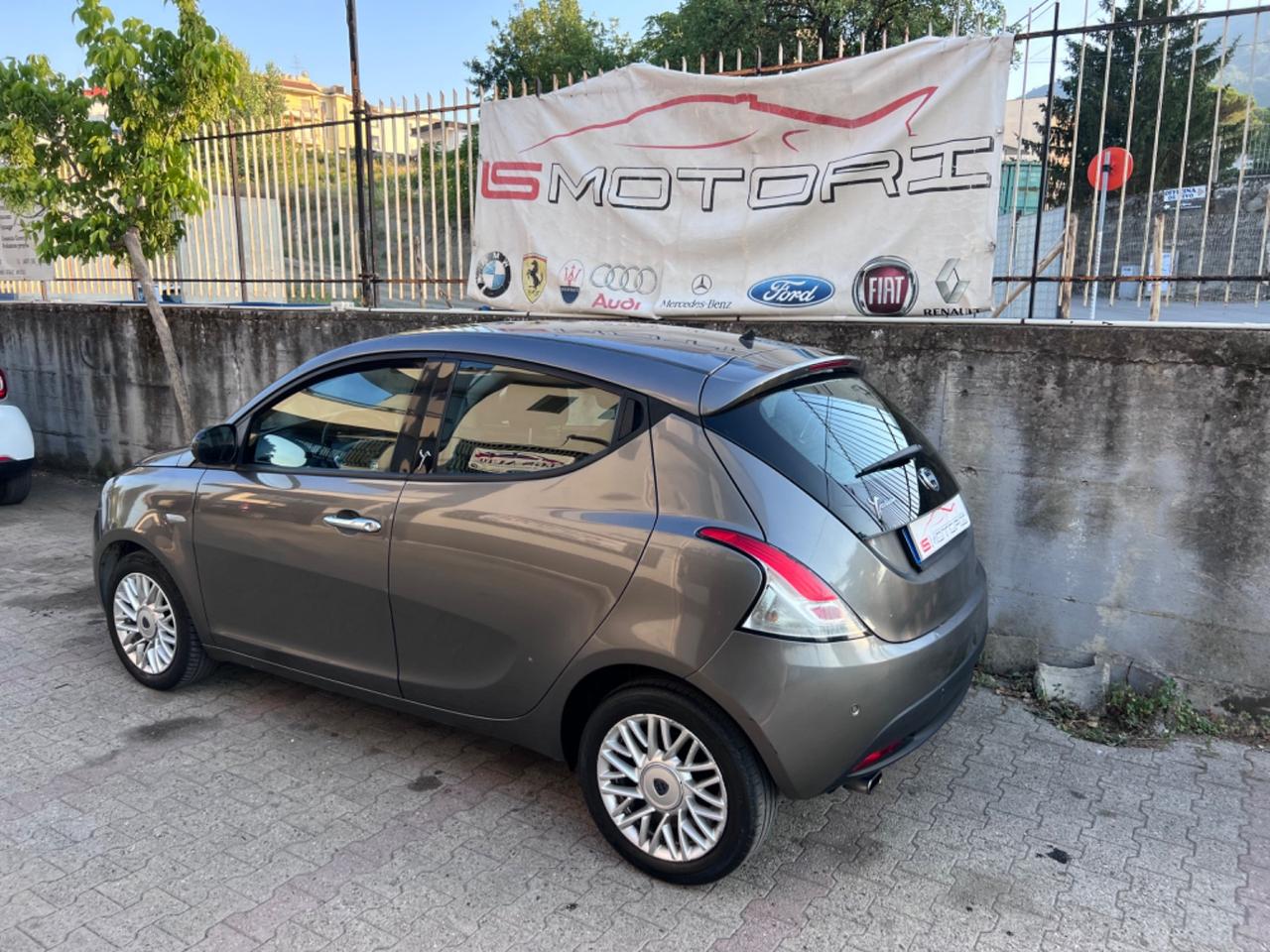 Lancia Ypsilon 1.3 MJT 16V 95 CV 5 porte S&S Gold Blockshaft